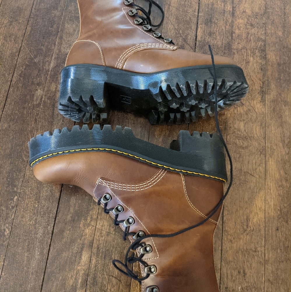 Dr. Martens Leona Boot in brown